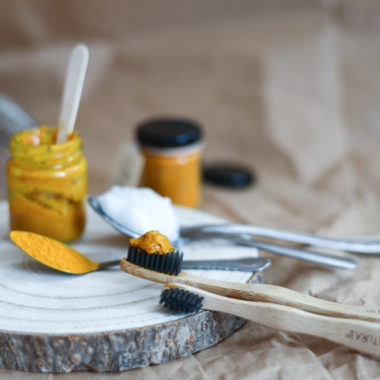 Kurkumová pasta zubní